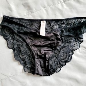 Candies Black Silk & Lace Hip Hugger Panty Size Med